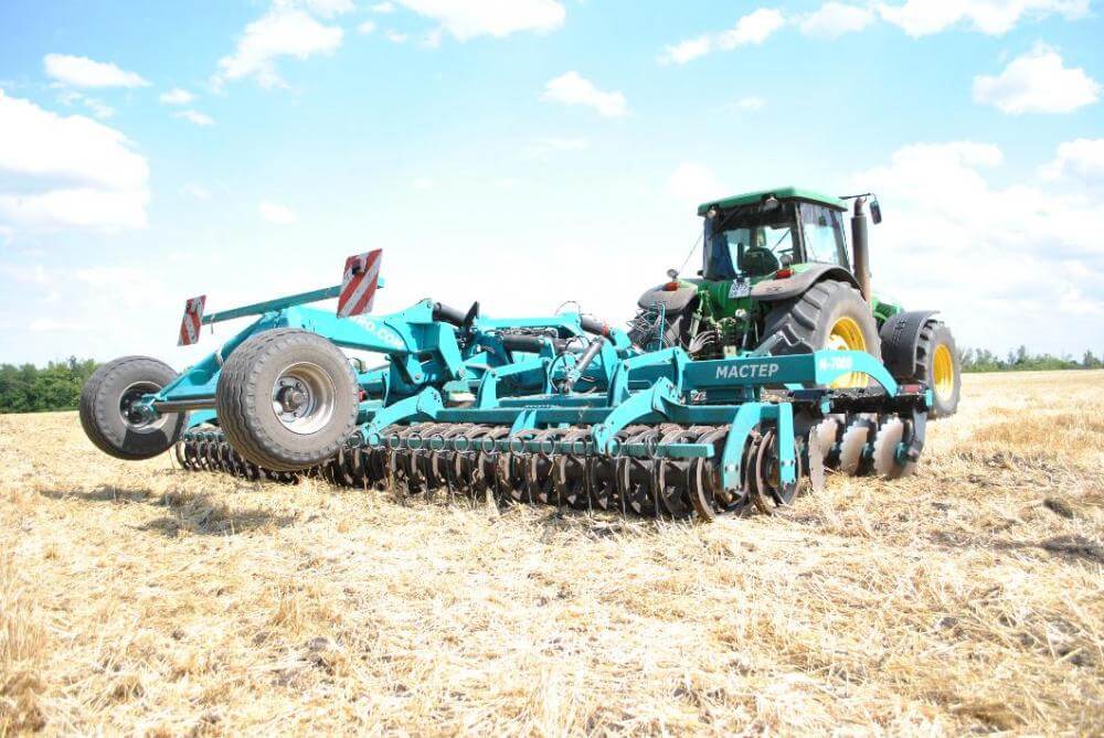 Приглашаем на полевую демонстрацию лущильника "Мастер" Липецкая область